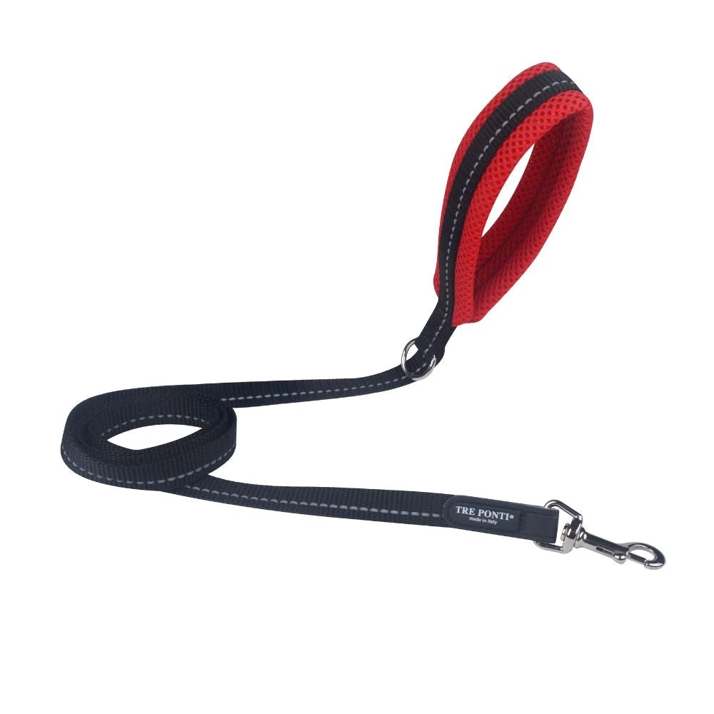 66_2000x-1.webp Tre Ponti Mesh Dog Lead, Red - Image 1